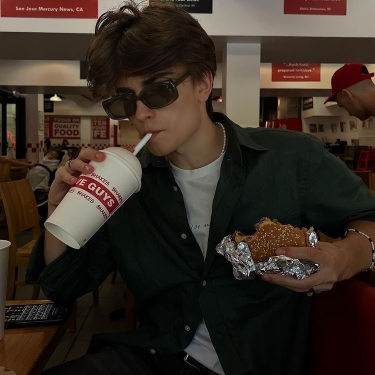 E Gfr F